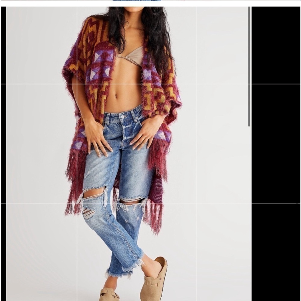 FREE PEOPLE Diamondback Cozy Kimono In Plum
NWT - Picture 4 of 15